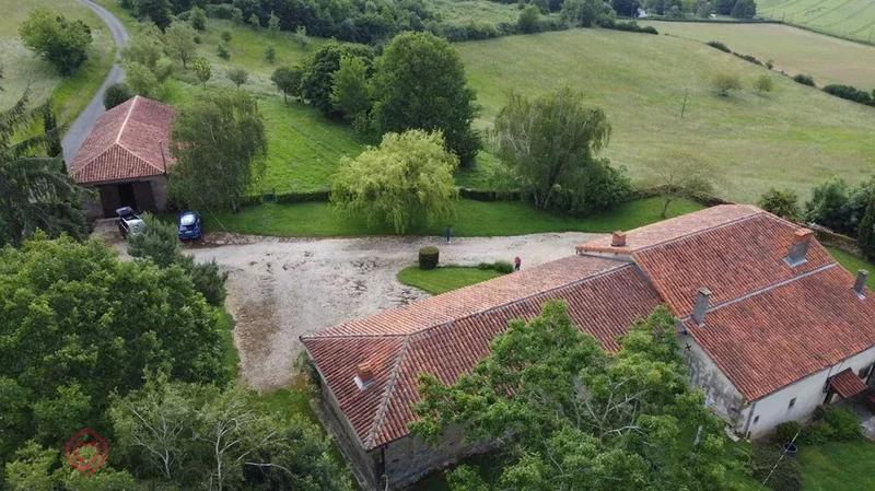 Ferme - 206 m² - 7 pièces