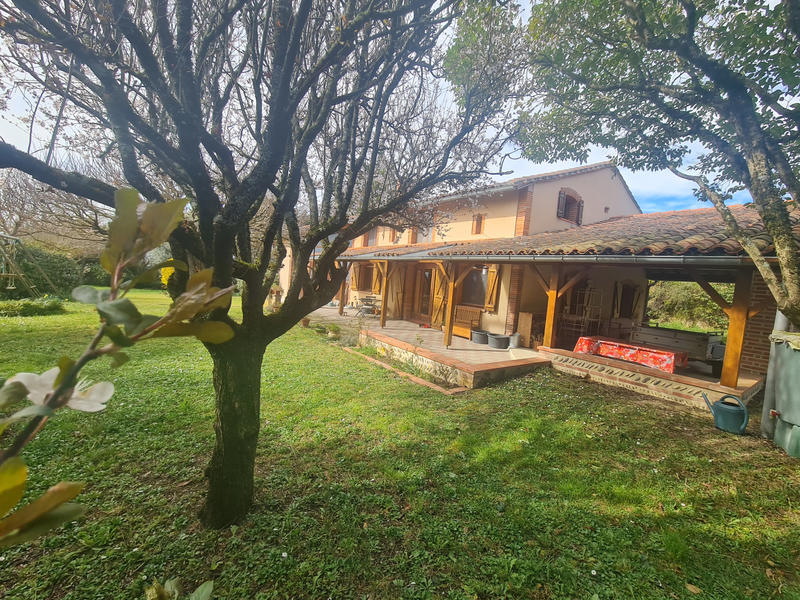 Maison - 140 m² - 7 pièces