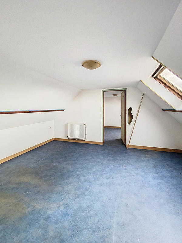 Maison - 99 m² - 5 pièces