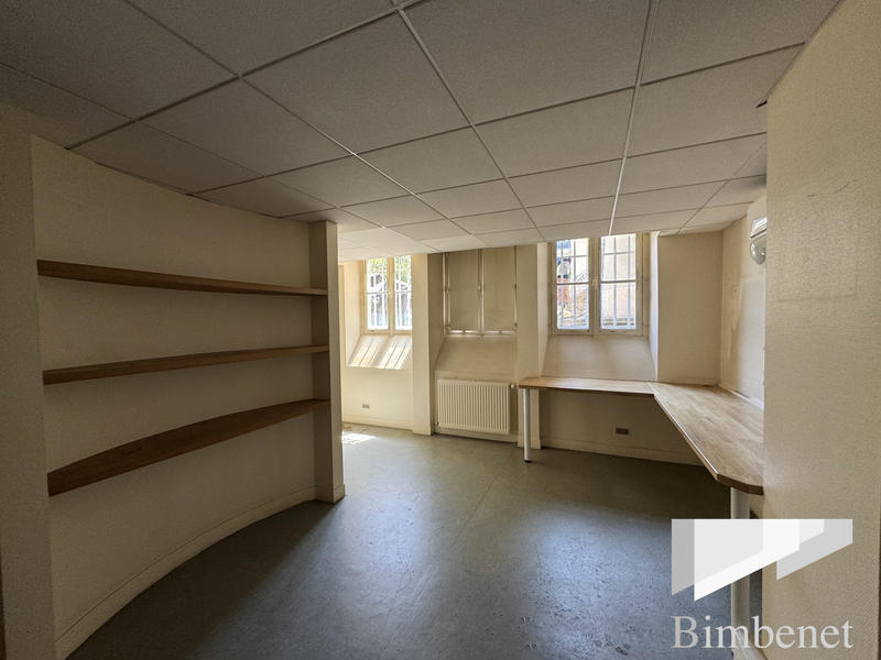 Appartement - 317 m² - 8 pièces