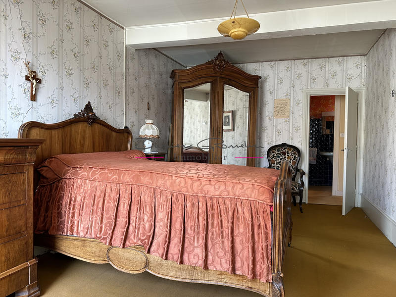 Maison - 102 m² - 5 pièces