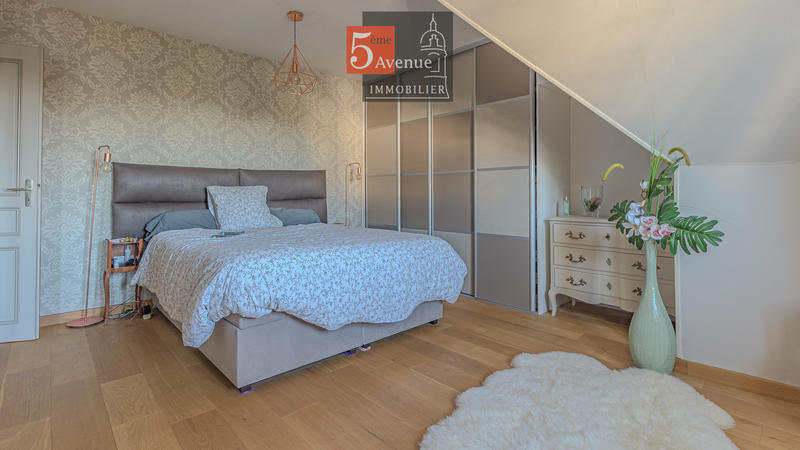 Maison - 160 m² - 7 pièces