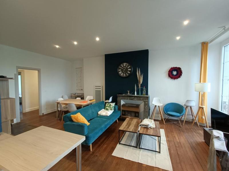 Chambre - 147 m² - 2 pièces