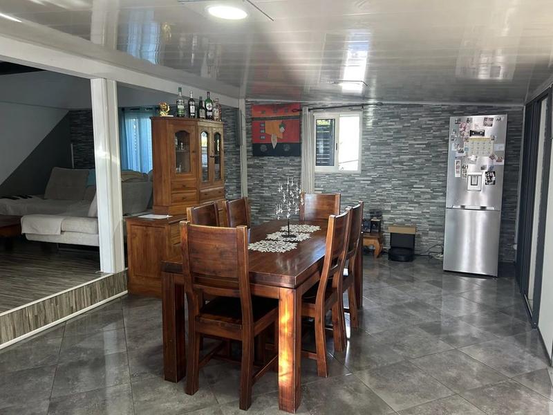 Maison - 163 m² - 8 pièces