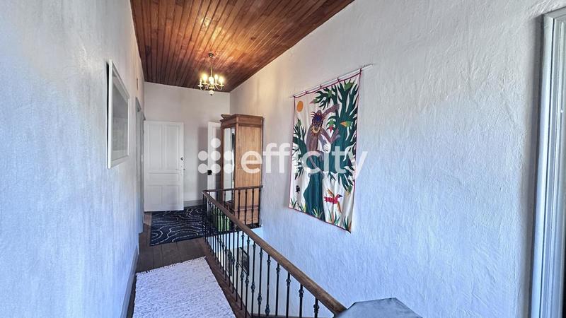 Maison - 166 m² - 4 pièces