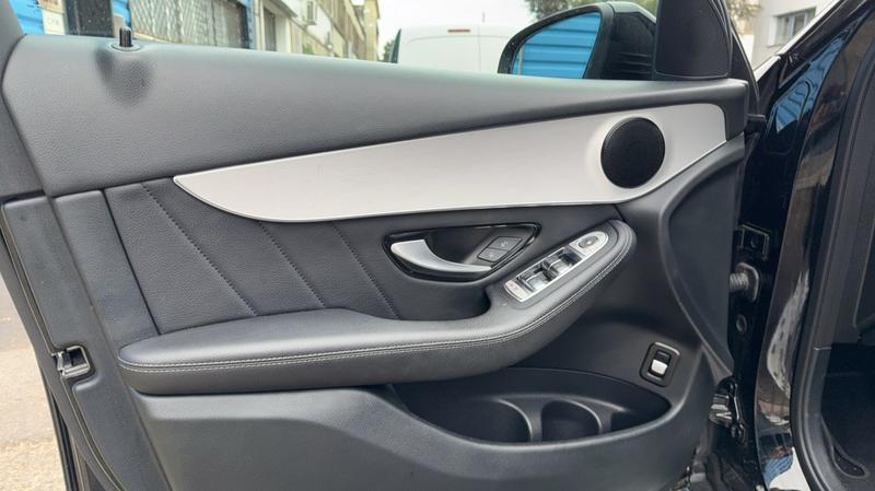 Mercedes classe glc 300 de 194 + 122 Eq Power 4Matic 9g-Tronic Amg Line - Automatique Entretien constructeur