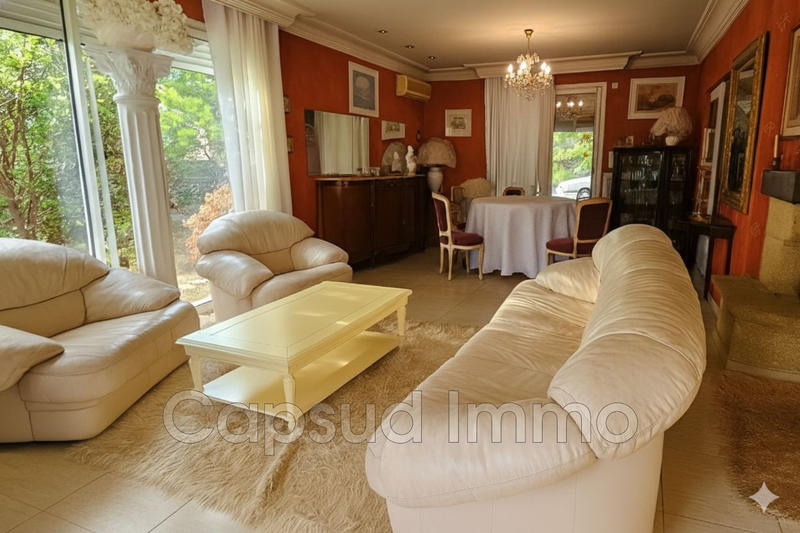 Maison - 180 m² - 6 pièces