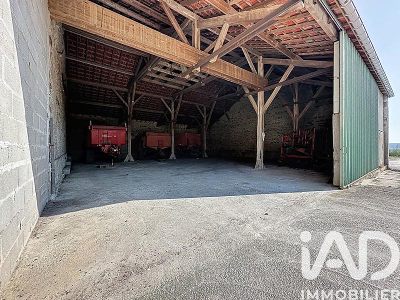 Ferme - 500 m² - 2 pièces