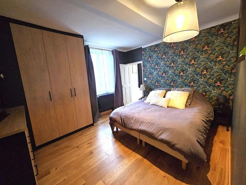 Demeure - 130 m² - 6 pièces