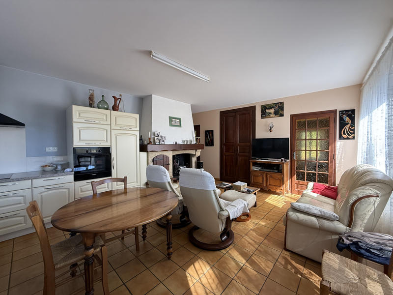 Maison - 400 m² - 12 pièces