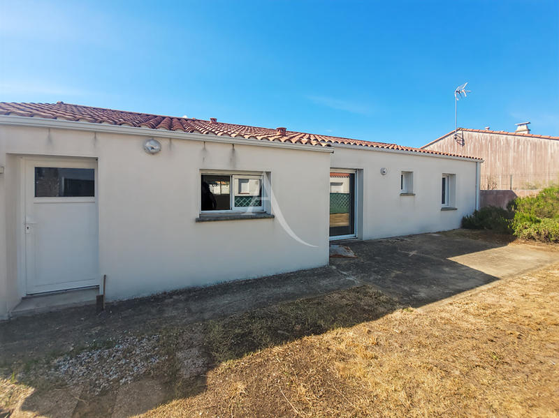 Maison - 93 m² - 4 pièces