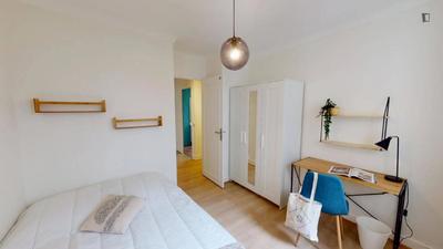 Chambre - 10 m² - 5 pièces