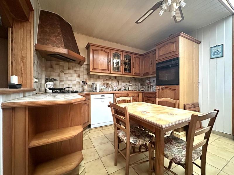 Maison - 99 m² - 4 pièces