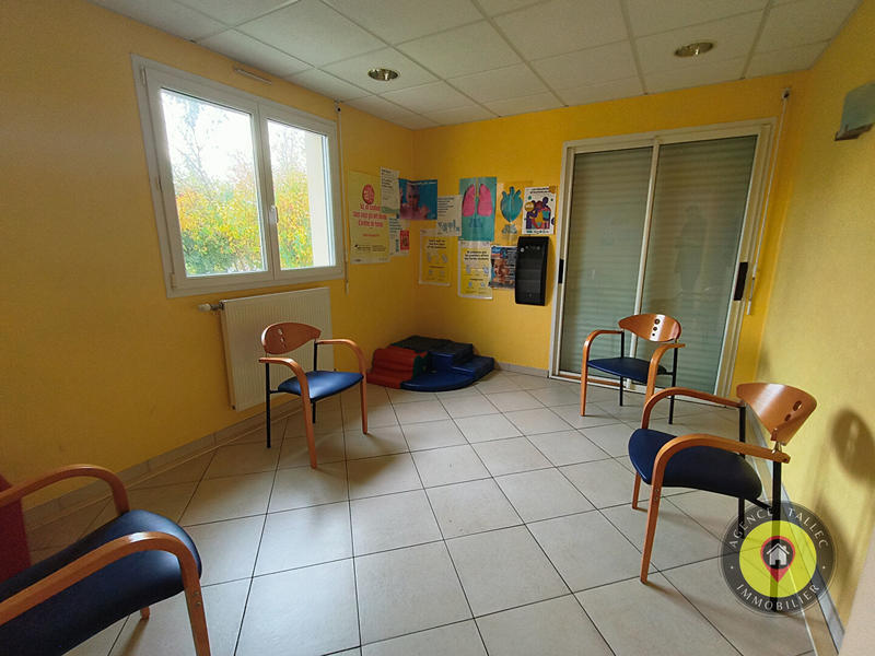 Local d'activité / Entrepôt - 118 m²