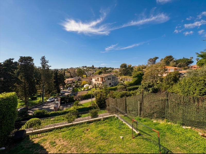 Villa - 140 m² - 5 pièces