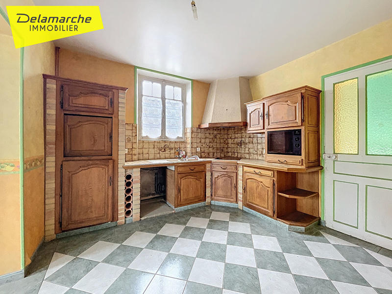 Maison - 143 m² - 9 pièces