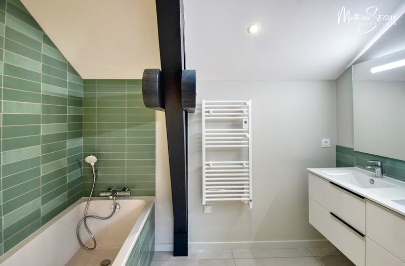 Loft - 117 m² - 4 pièces