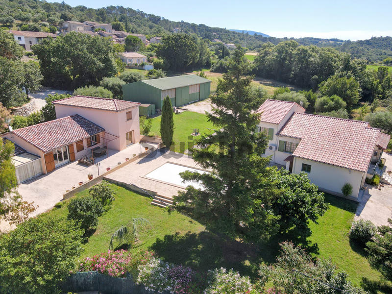 Villa - 500 m² - 12 pièces