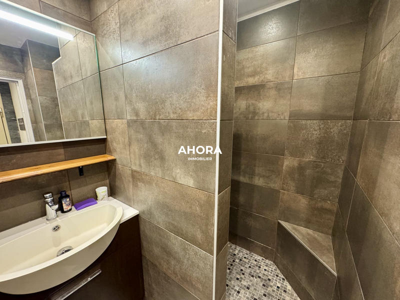 Appartement - 67 m² - 2 pièces