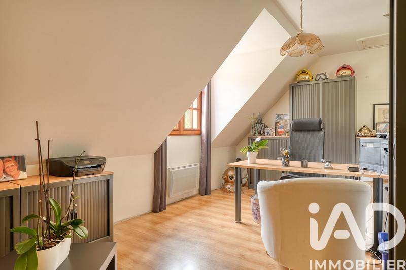 Maison - 137 m² - 6 pièces