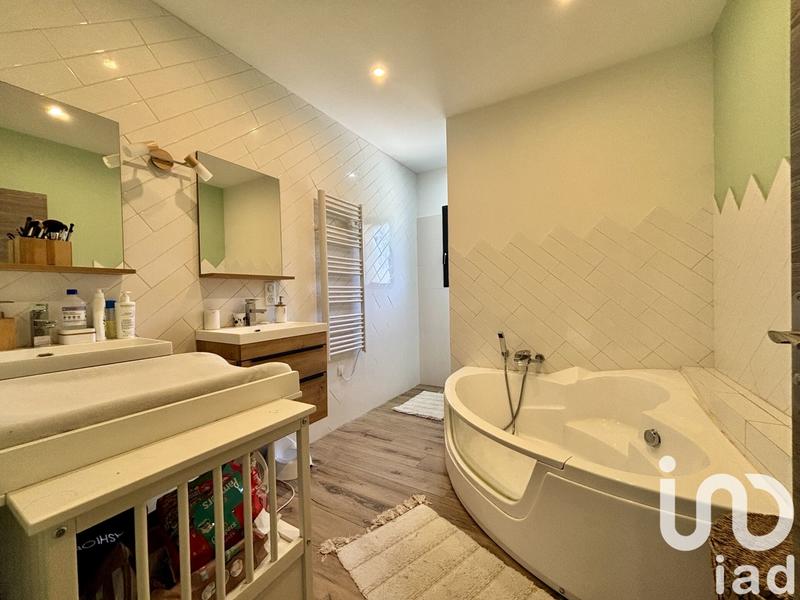 Maison - 126 m² - 5 pièces