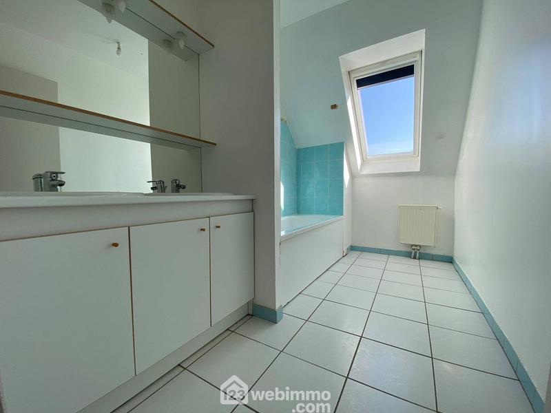 Maison - 104 m² - 4 pièces