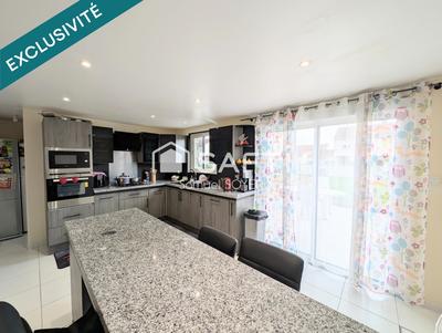 Maison - 97 m² - 5 pièces