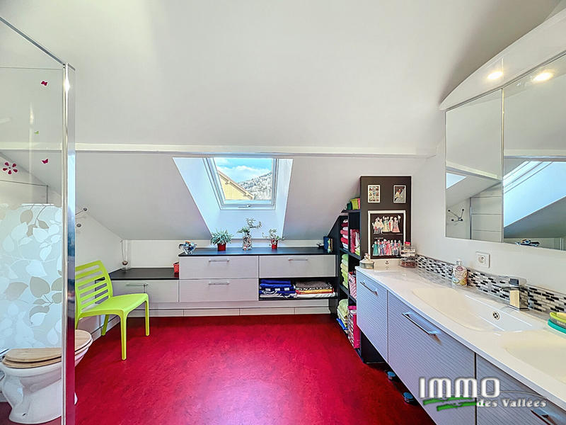 Maison - 167 m² - 5 pièces