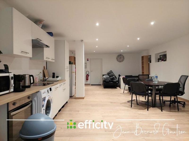 Bureau - 1 366 m² - 9 pièces