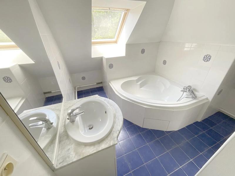 Maison - 101 m² - 6 pièces