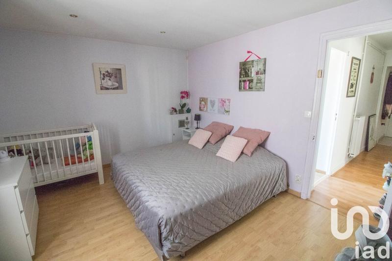 Maison - 220 m² - 8 pièces