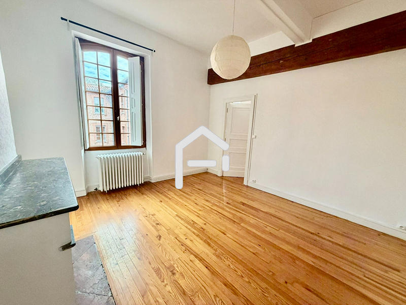 Appartement - 99 m² - 4 pièces