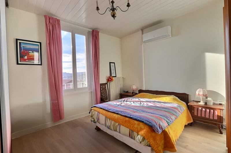 Maison - 97 m² - 4 pièces