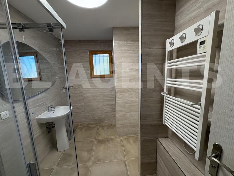 Maison traditionnelle - 96 m² - 5 pièces