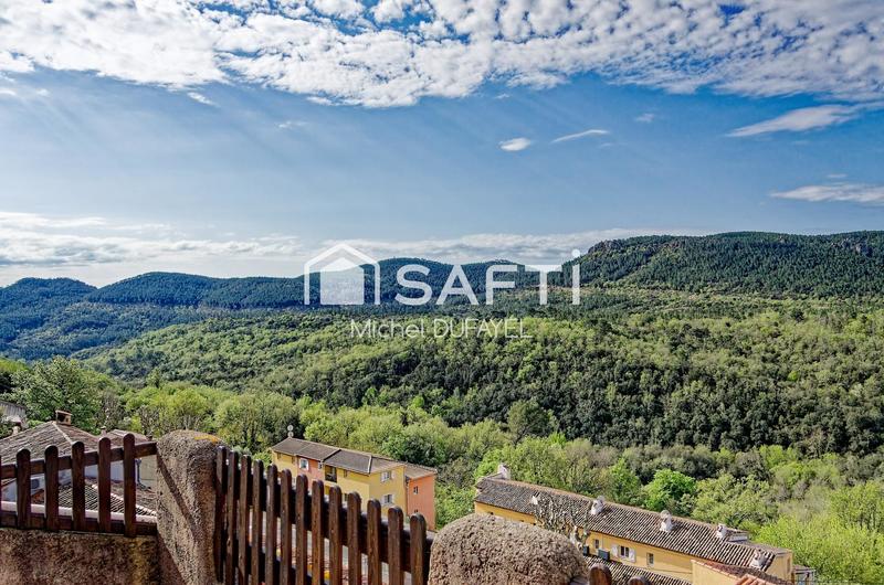 Maison de village - 90 m² - 4 pièces