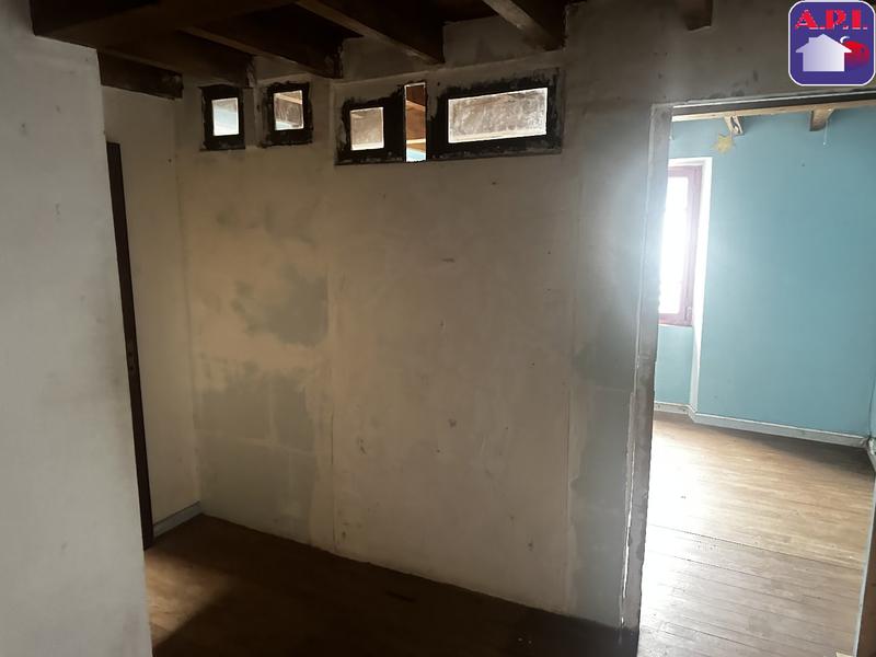 Maison - 216 m² - 8 pièces