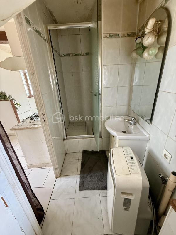 Maison - 240 m² - 9 pièces