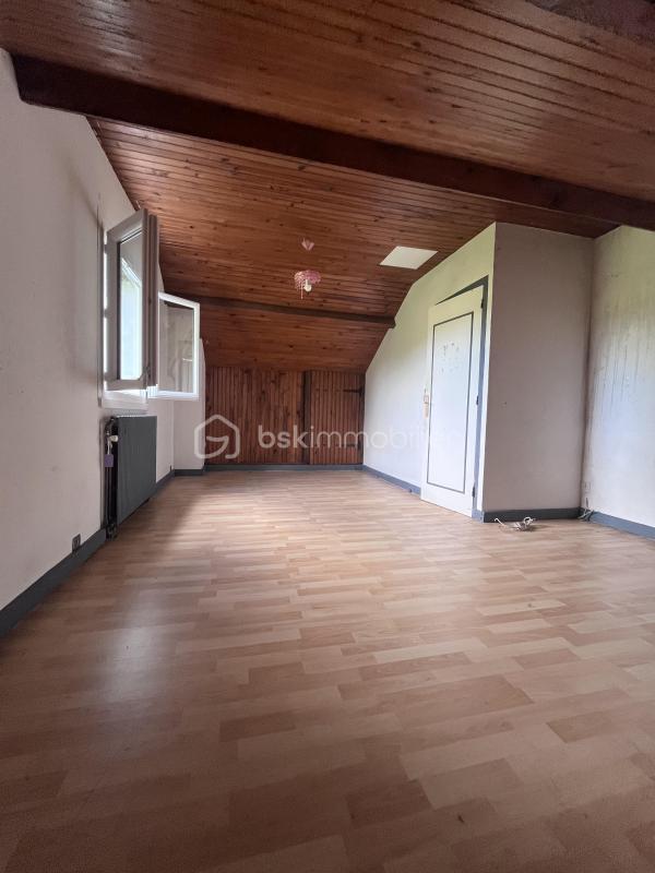 Maison - 156 m² - 9 pièces