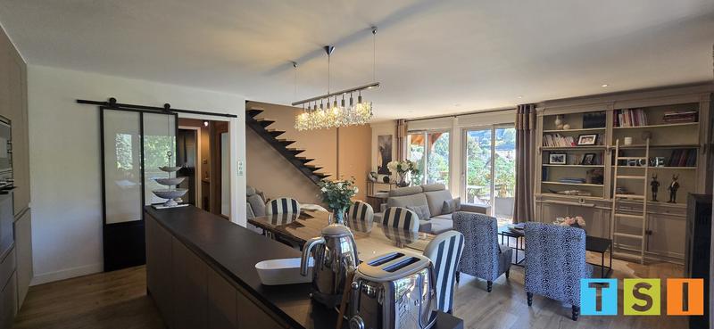 Appartement - 107 m² - 5 pièces