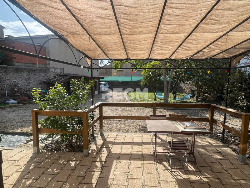 Maison - 161 m² - 6 pièces