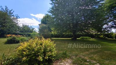 Maison - 145 m² - 5 pièces