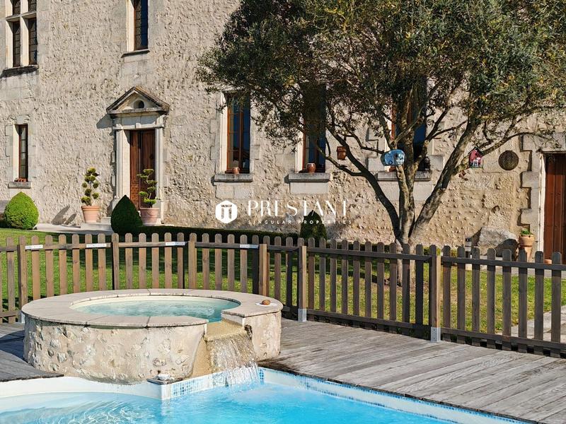 Manoir - 312 m² - 8 pièces