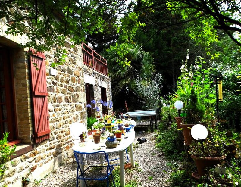 Maison - 251 m² - 9 pièces