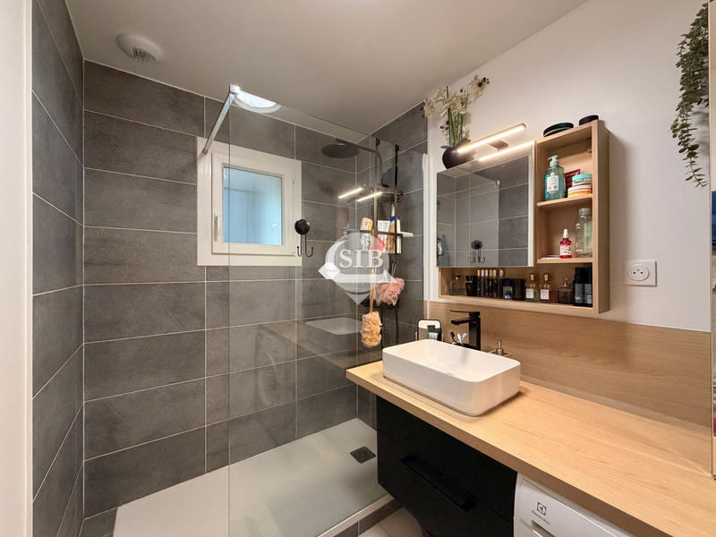 Maison traditionnelle - 93 m² - 4 pièces