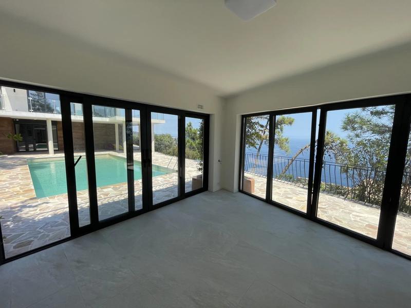 Villa - 185 m² - 6 pièces