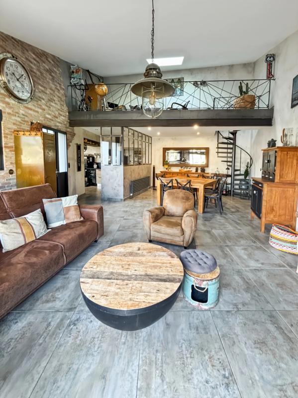 Maison - 140 m² - 6 pièces