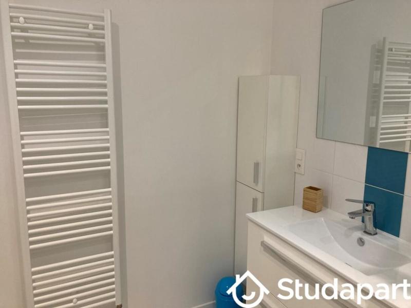 Chambre - 15 m² - 1 pièce