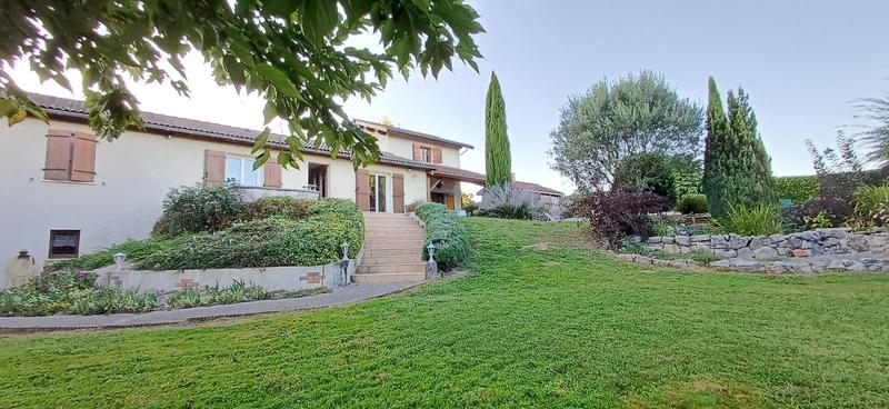 Villa - 197 m² - 6 pièces