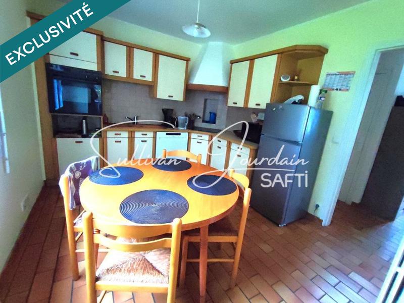 Maison - 139 m² - 8 pièces