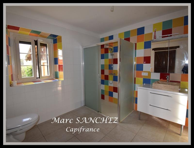 Maison - 302 m² - 9 pièces